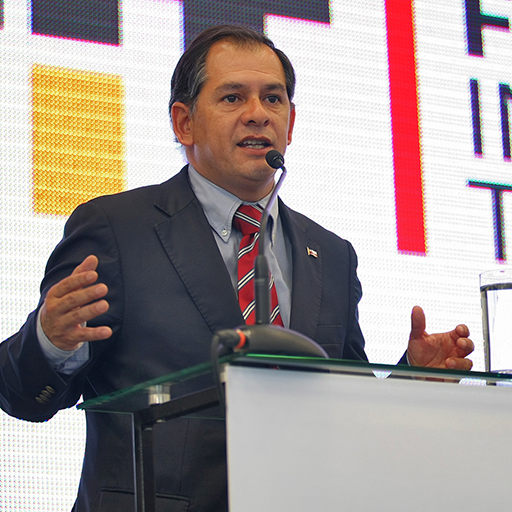 Sr. Pablo Tolosa